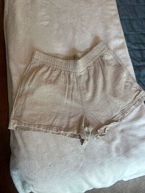 Old Navy Light Beige linen Shorts